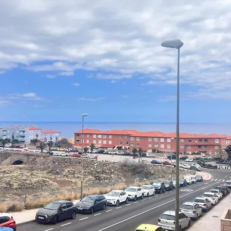 Refugio Playero En Con Piscina 칸델라리아